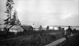 [Campers' summer shacks on the cliff above the beach at the foot of Balaclava Street]