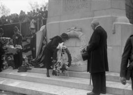 Unveiling of cenotaph - Victory Square