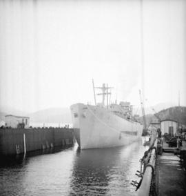 "Fort Mumford" [approaching drydock]