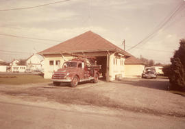 [1948 La France Dodge parked in front of Firehall No. 20 at Wales and Kingsway Streets.]
