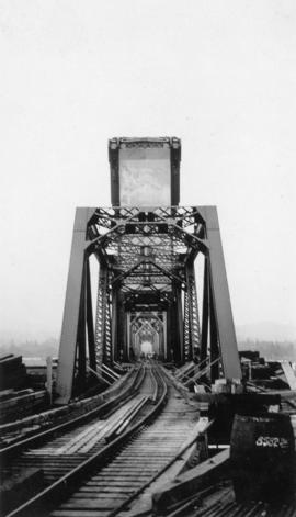 View of Bascule span from railway tracks: September 8, 1925