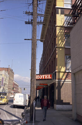[Sidewalk view of 320 Abbott Street - Hotel Metropole]