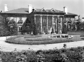[The front of Hycroft Mansion on 1489 MacRae Avenue]
