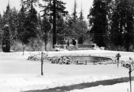 Snow scene [Harding memorial - Stanley Park]