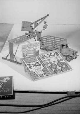 Howard Goodwin Ltd., 402 W. Pender : Ezy Built Toys