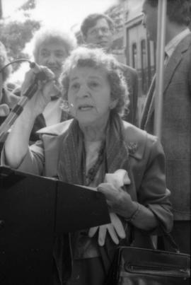 Theresa Galloway speaking at drinking fountain inauguration