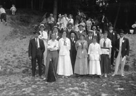 [B.C.] Sugar Refinery picnic [group photo]