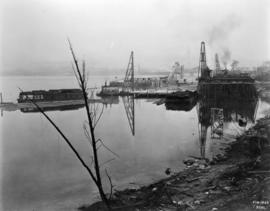 Alberta Wheat Pool elevator under construction