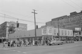[West Hastings Street and Abbott Street Intersection - Field's at 95 West Hastings Street, 2 of 4]